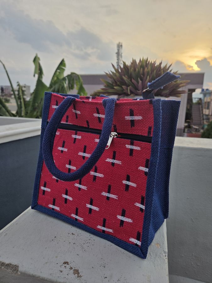 Cross Cut Hand Bag — PW-009